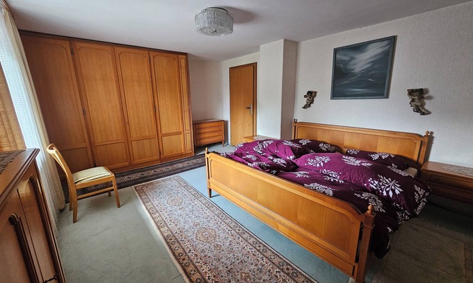 Gauting Casa | Cozy 1-bedroom, sharing bathroom and kitchen in marvelous Gauting with WiFi