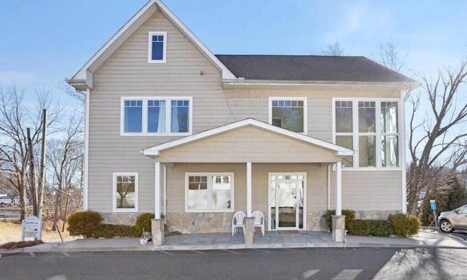 Danbury Apartamento | Cozy 1 BR Apt, Kitchen, Central Danbury