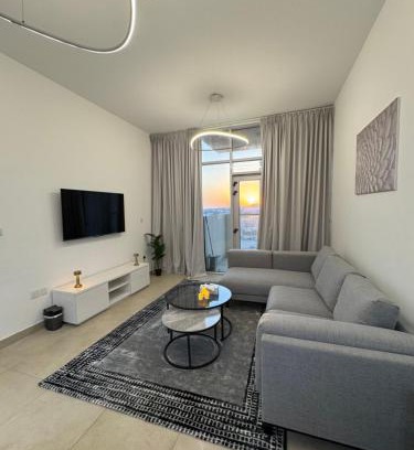 Discovery Gardens Apartamento | Cozy 1BR Pool-Gym, close to metro BrandNew!