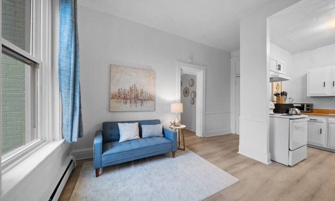 Mount Auburn Apartamento | Cozy 1BR with Parking | Near UC, Zoo, Downtown