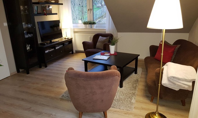 Alt-Wetter Apartamento | Acogedor apartamento de 2 habitaciones con WiFi y TV en cada habitación. Para hasta 5 personas