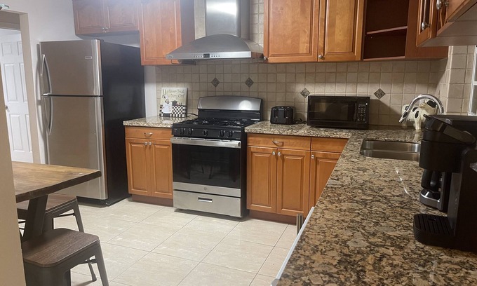 West Palm Beach Casa | Cozy 2 Acre Home Sleeps 8