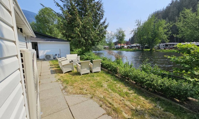 Harrison Hot Springs Casa | Cozy 2 Bed 1 Bath Home for Rent