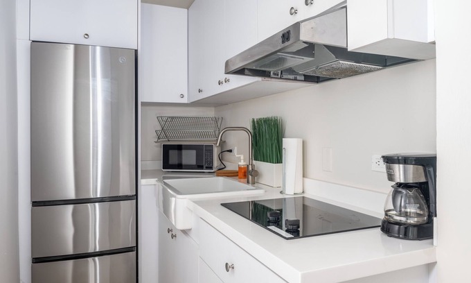 Mercado Apartamento | Cozy 2-bedroom apartment in peaceful - historical Old San Juan!