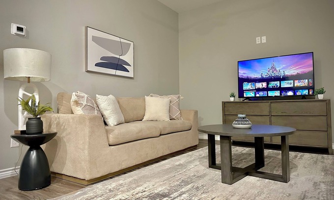 Durant Apartamento | Cozy 2-bedroom apartment with AC, WiFi in charming Durant