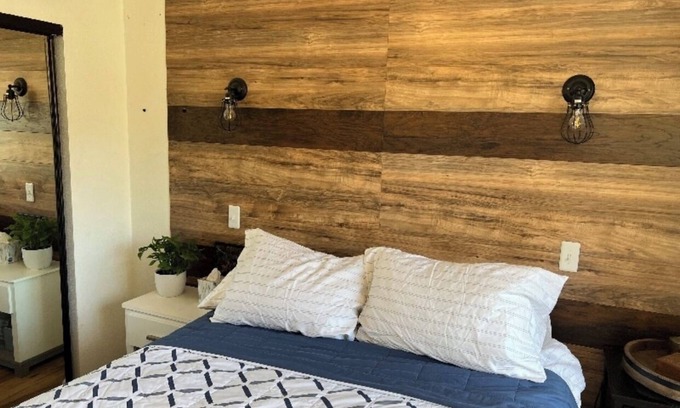 San Diego Condominio | Cozy 2-bedroom condo in charming heart of San Diego close to everything!