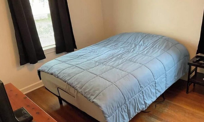 Dayton Casa | Cozy 2-bedroom house in charming Dayton with WiFi, AC