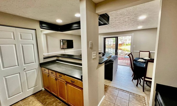 Mount Vernon Apartamento | Cozy 2 Bedroom in Alexandria, VA