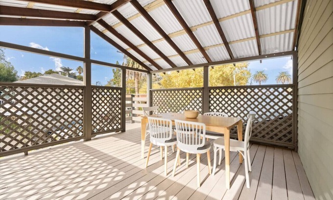 Lodi Casa | Cozy 2 Bedroom l Downtown Lodi l Modern
