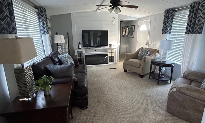 Wittenburg Casa | Cozy 2-bedroom Mobile home on farmland in charming Bethlehem