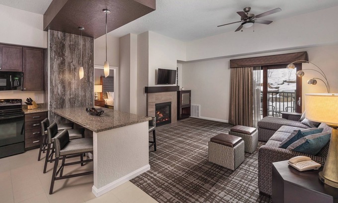 Park City Complejo | Cozy 2-bedroom resort with AC, WiFi in charming Park City, On-Site Ski Lift