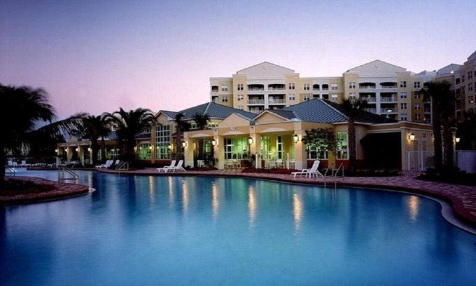 Weston Complejo | Cozy 2-bedroom resort with WiFi, AC, fitness room in peaceful Weston