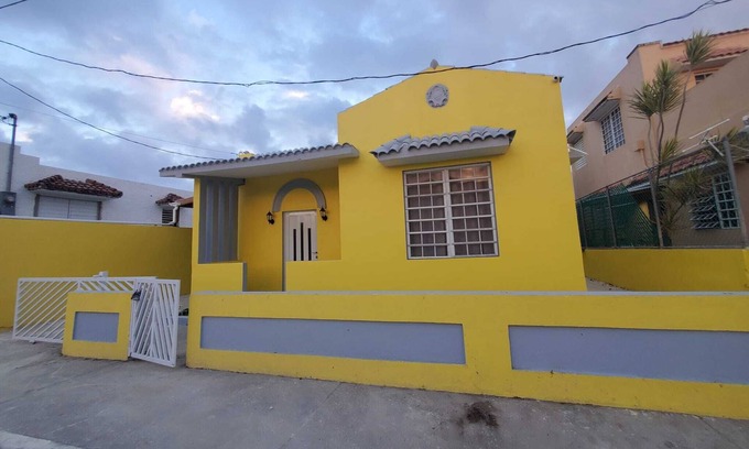 Arecibo Pueblo Casa | Cozy 2 Bedroom Unit, sleeps 8