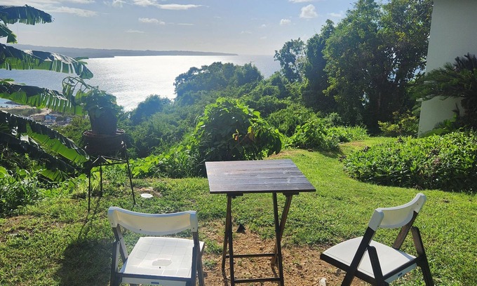 Aguadilla Pueblo Casa | Cozy 2-bedrooms guest house in adorable Aguadilla with a spectacular sea view.
