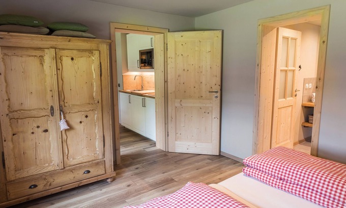 Entfelden Apartamento | Cozy 2-room apartment in modern country house style with private garden