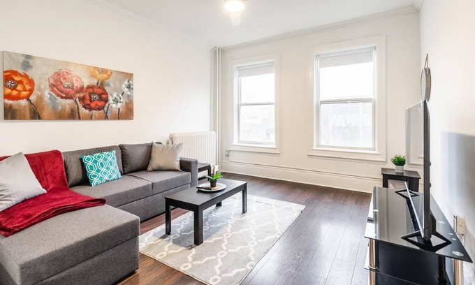 Hamilton Apartamento | Cozy 2-storey 2BR Apt - Near Parks and King St