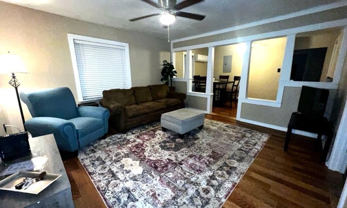 Mena Casa | In Town 2BD~2BA Close to Talimena Drive Trails Wolf Pen Gap