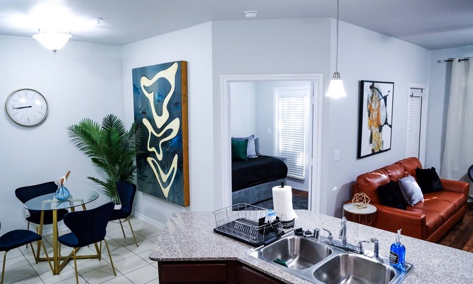 Oak Cliff Apartamento | "Cozy" 2bdrm Apt near Kessler Park ~ Bishop Arts~ Downtown Dallas
