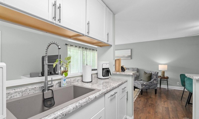 Aurora Casa | Cozy 2BR/2BA Townhome-Ideal Location Near Shops, Golf, Bike Trails, & More!