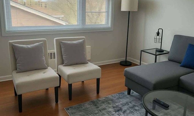 North Park Apartamento | Cozy 2BR Apt near Parks & Shops