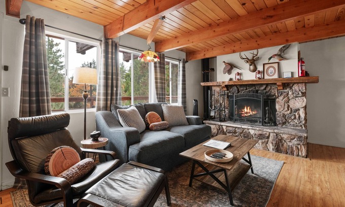 Running Springs Cabina | Cozy 2br Cabin With Panoramic Mountain Views & Hot Tub