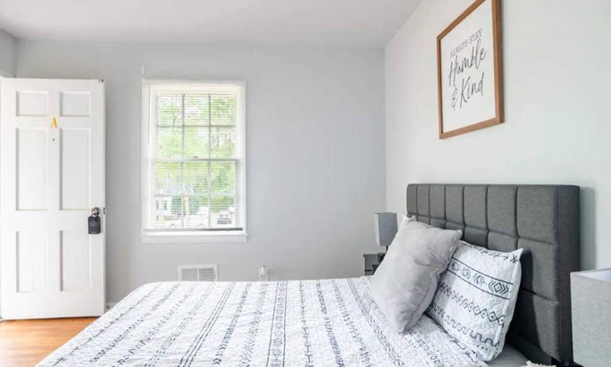 Carrollton Apartamento | Cozy 2BR Escape near Tanner & UWG