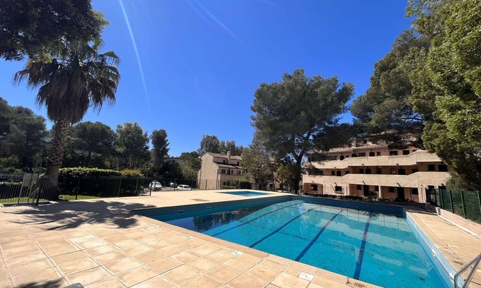 Boulouris-sur-Mer Apartamento | Apartamento en una pineda con piscina, cerca de la playa, 3P/6 plazas, terraza, parking