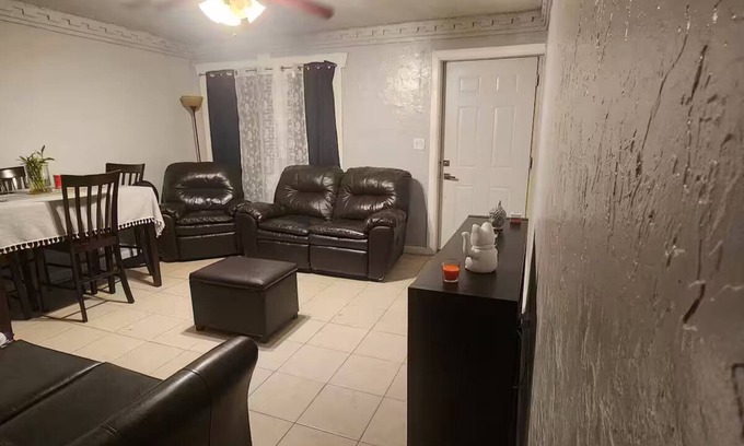 Des Moines Casa | Cozy 2BR Home in Central Des Moines
