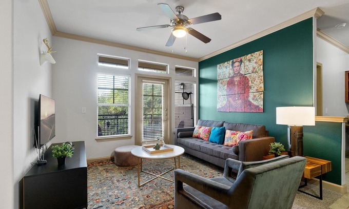 McNeil Apartamento | Cozy 2BR in Champion City Park 4253