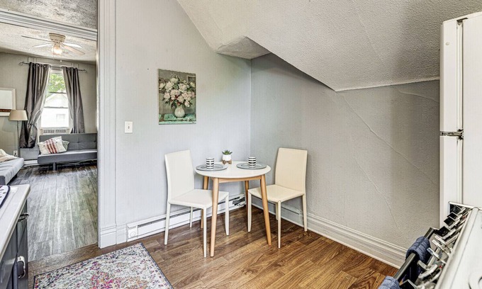 Sheridan Apartamento | Cozy 2nd floor apartment