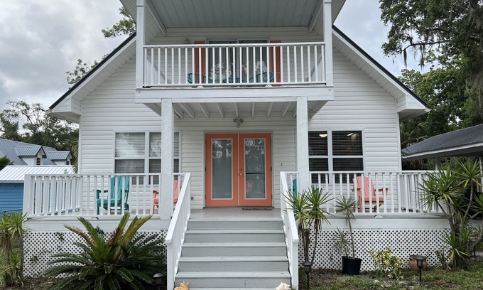 Steinhatchee Casa | Cozy 3 bedroom 2 bath with views of the River