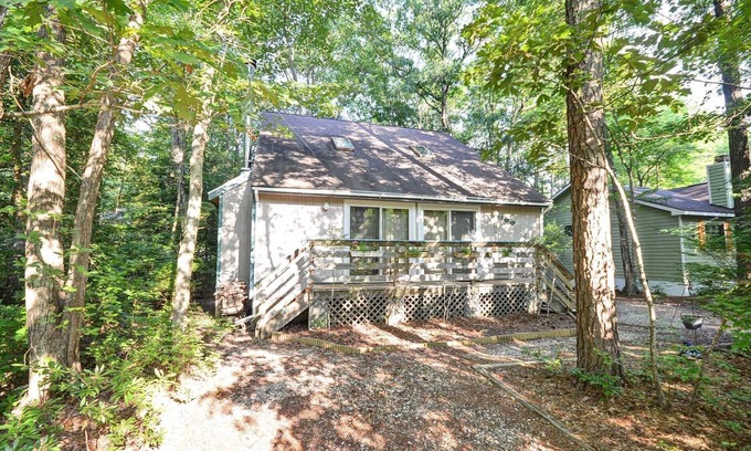 Bethany Beach Cabaña | Acogedora casa de playa de 3 dormitorios y 2 baños con entorno privado