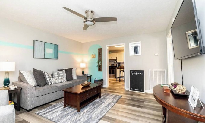 Gallatin Casa | Cozy 3-Bedroom Cottage by the Lake!