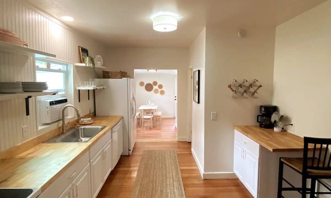 Canon City Casa | Cozy 3 Bedroom Home with Patio and Grill