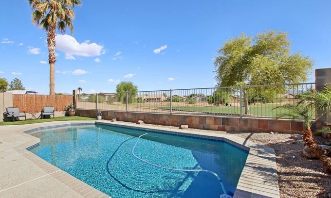 Coldwater Springs Casa | Cozy 3 bedroom home with private heated pool on a golf course with mountain view