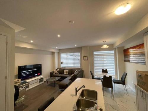 Thorold Apartamento | Cozy 3-Bedrooms T-Home #Niagara