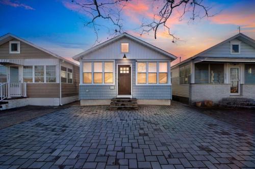 Seaside Heights Casa | Cozy 3-BR Retreat, Four Blocks to Beach & Boardwalk home