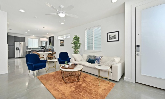 Sweetbriar Condominio | Cozy 3bd/2.5 bth off South Congress