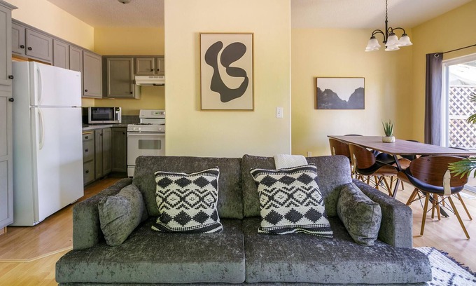 Hillsboro Casa | Cozy 3BR home in Hillsboro