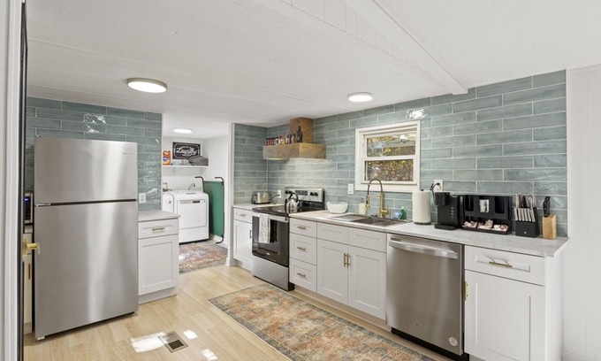 Greenville - Spartanburg Casa | Cozy 3BR Home Near Paris Mtn & Downtown, Pets OK