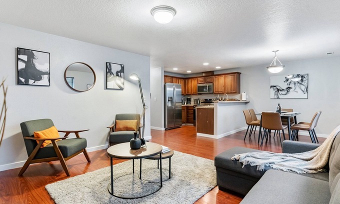 Vancouver Casa | Cozy 3BR Townhome In Vancouver - Prime Location!