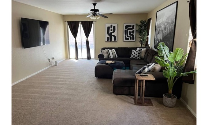 Tuscano Casa | Cozy 4 bedroom home!