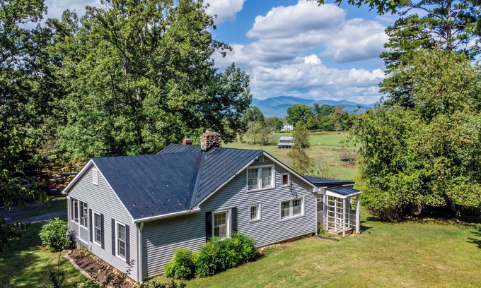 Bedford Cabina | Cozy 5-bedroom cabin in charming Bedford