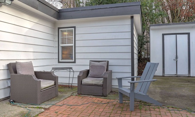 Kirkland Casa | Cozy 86TH Retreat