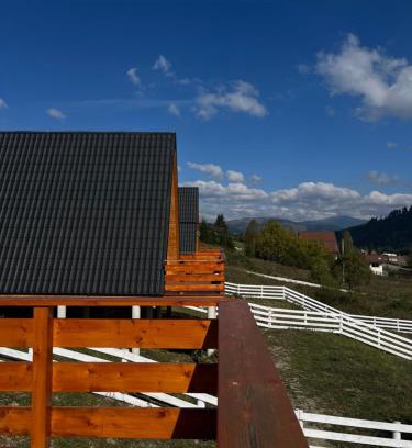 Saru Dornei Chalet De Esquí | Cozy A-Frame Cabins in Bucovina