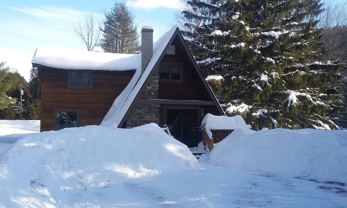 Stockbridge Casa | Cozy A-Frame cerca del esquí y en VAST Trails