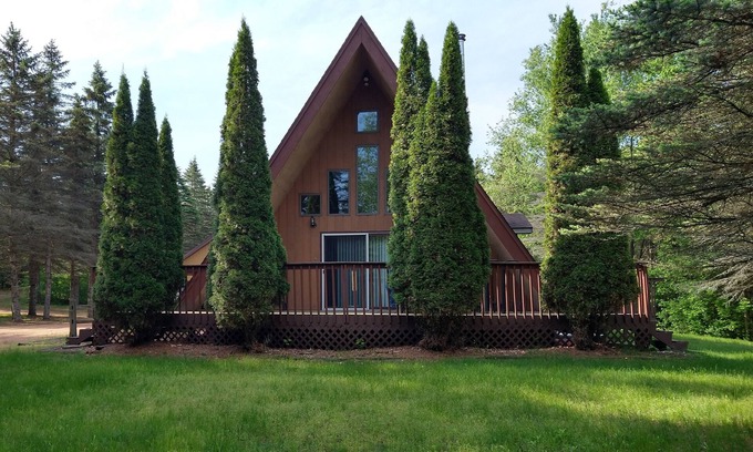 Wautoma Casa | Cozy A-Frame in a Private Woods; Hiking, Campfires and Family