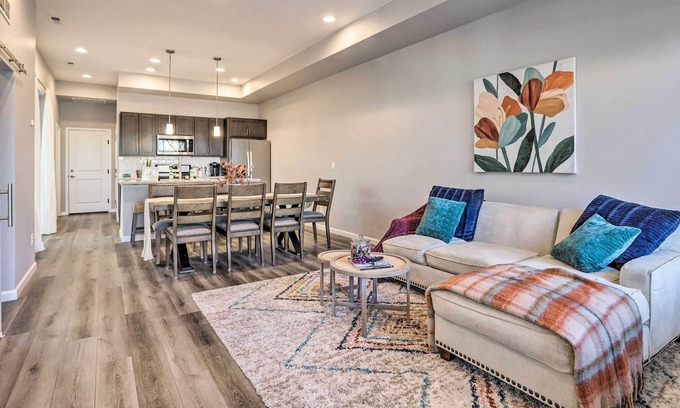 Dupont Casa | Cozy Abode w/ Patio ~ 7 Mi to Dtwn Denver