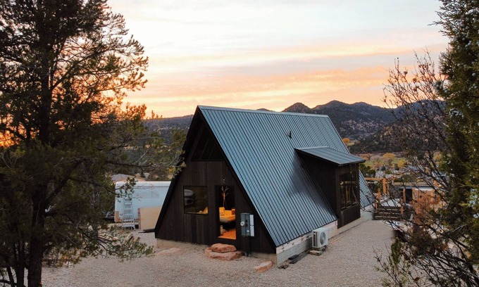 Glendale Cabina | Cozy Aframe Cabin Zen Near Zion