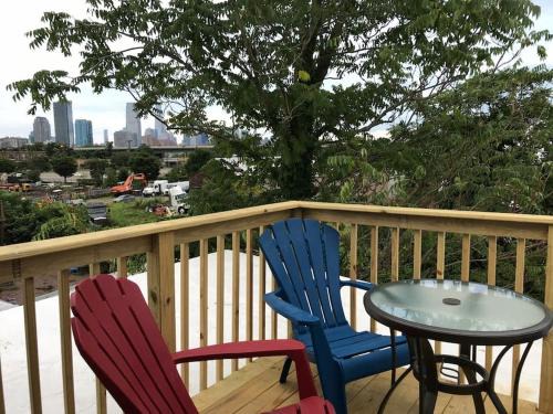 Communipaw Apartamento | Cozy Alcove Studio Apt w Outdoor deck w NYC Views